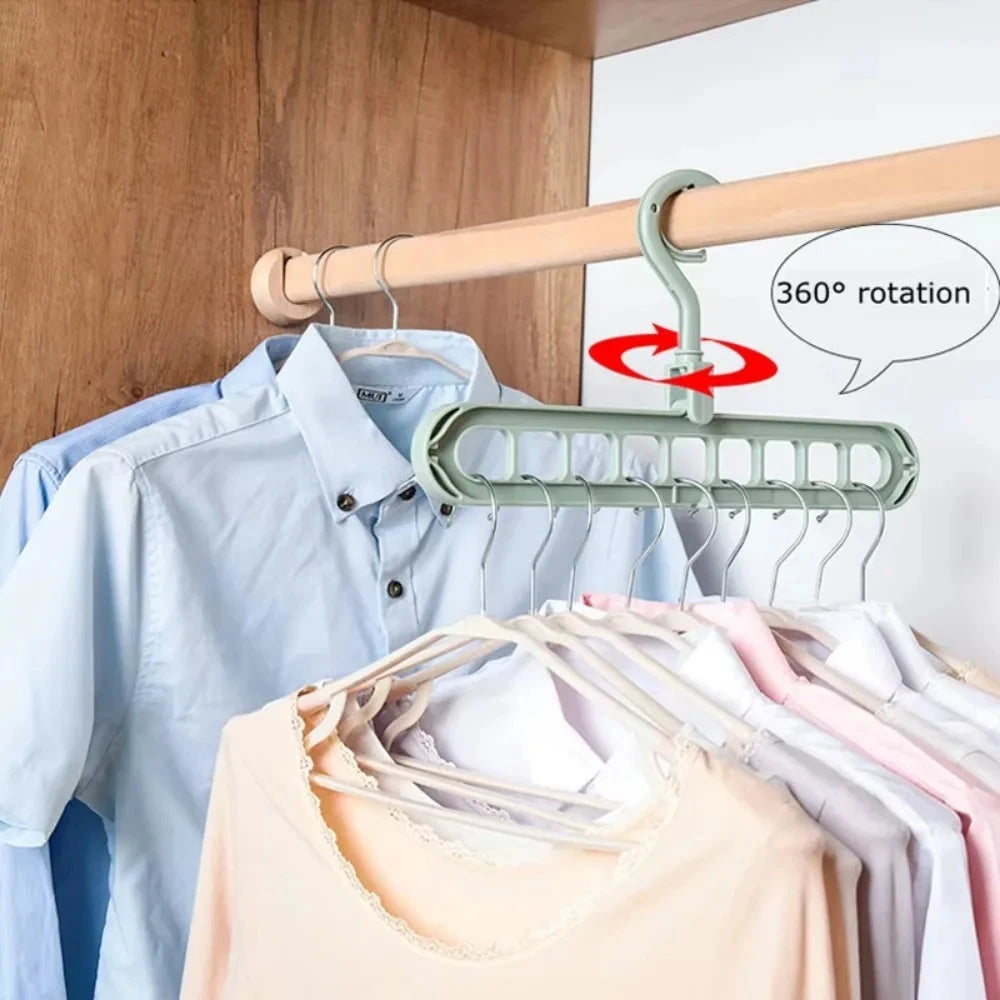 9-Hole Folding Hanger